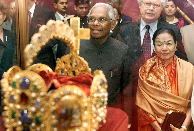 Cocheril Raman Narayanan with his wife